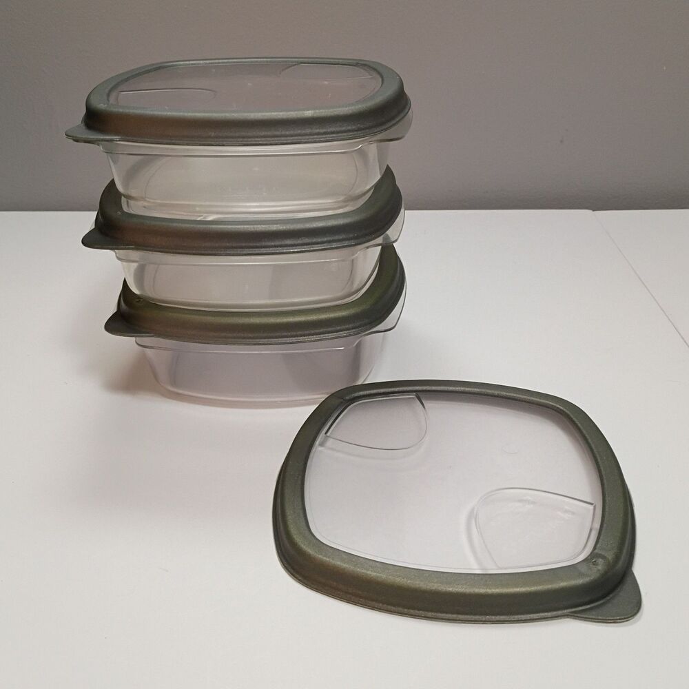 3 Rubbermaid Green Stain Shield Storage Containers 1-3.2 & 2-2.1 Cups Square+Lid
